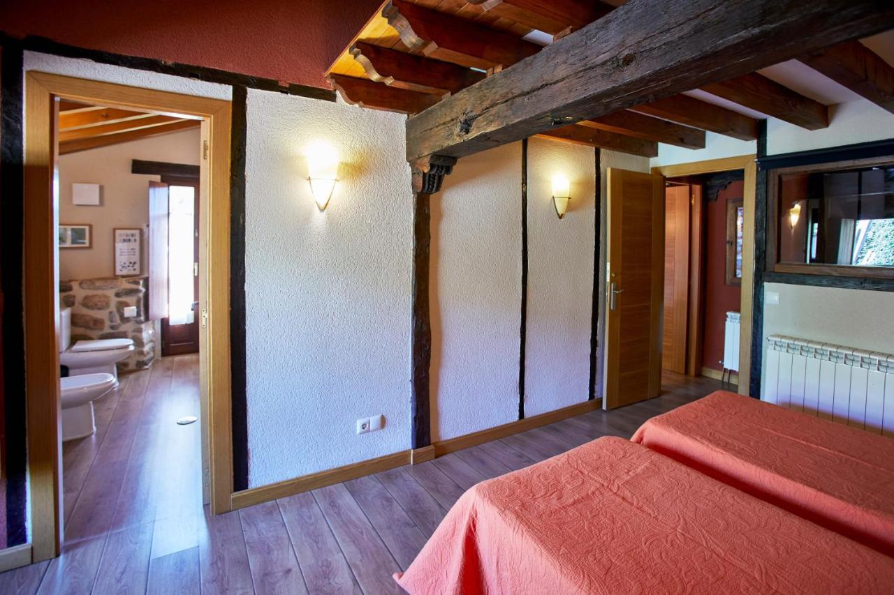 Sendero Del Saja-Besaya Pension Cobejo Buitenkant foto